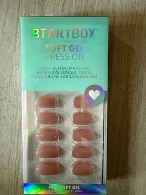 Soft Gel Press-On Nails in Mauve Pink